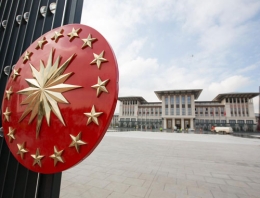 Yeni Saray Anayasa Mahkemesi'nde