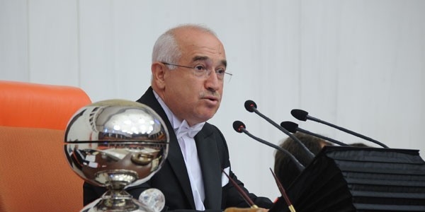 Çiçek: Yüce Divan'a gitmezlerse konu kapanmaz