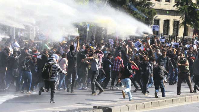 Uludere eylemine müdahale! Siirt karıştı!