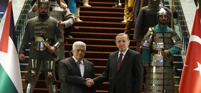 Sarayda bir ilk, 16 Türk devleti askeri törende