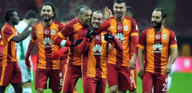 Arena'da tek devrelik şov!