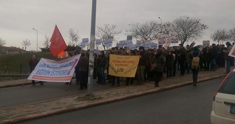 13 Şubat grevi okullar bugün tatil mi?