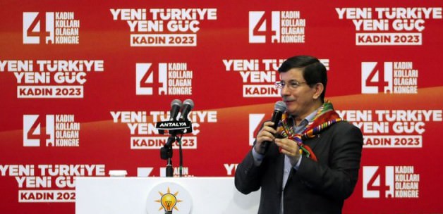 Davutoğlu: Kadına uzanan eller kırılır