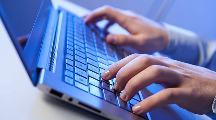 İnternet sitelerine sıkıyönetim geliyor:Köşe yazısından site kapatılacak