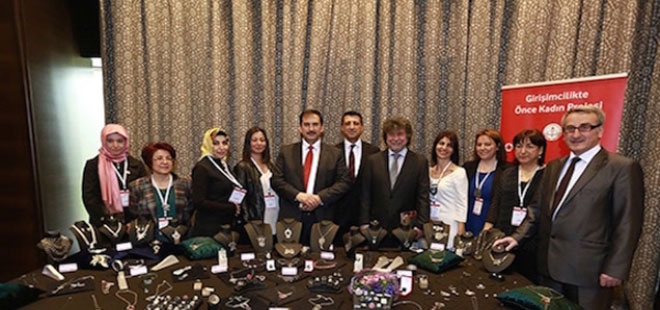 MEB 10 bin kadına girişimcilik eğitimi verecek