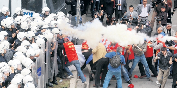 AYM: Barışçıl gösteriye müdahale olmamalı