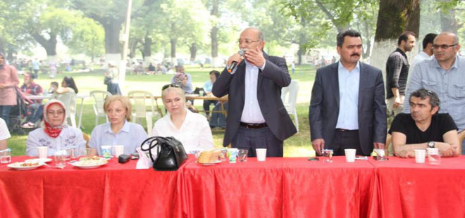Hak ve Mücadelenin Adresi: Türkiye Kamu-Sen