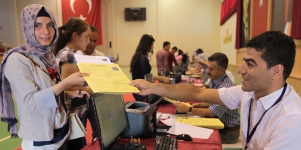 Üniversitelerde E-kayıt Dönemi