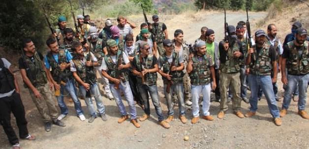 400 bin Türkmen iki ateş arasında