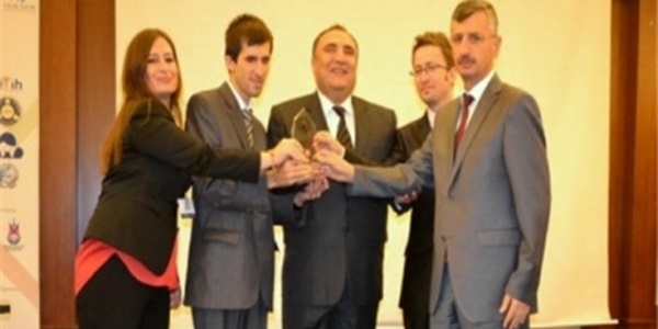 Engelsiz EBA'ya engelsiz kamu hizmet ödülü