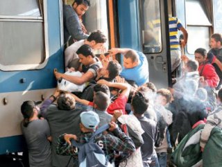 AB serbest dolaşımı askıya aldı