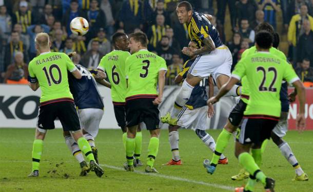 Fernandao attı Fenerbahçe ilk galibiyetini aldı