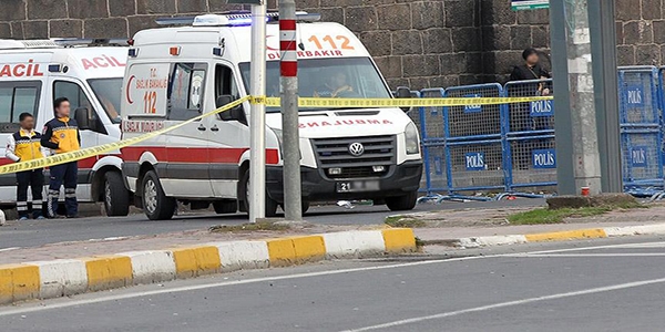 Diyarbakır Silvan'da 3 polis şehit oldu