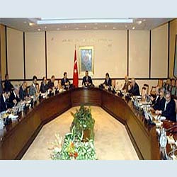 En az altı bakan değişecek