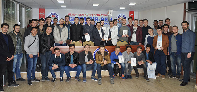 Balkanlardan Öğrenciler Eğitim-Bir-Sen'i Ziyareti