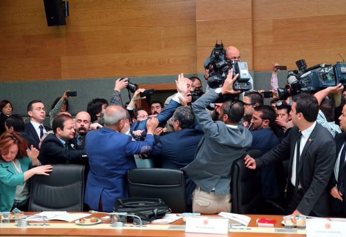 AK Partili ve HDP’li vekiller birbirine girdi
