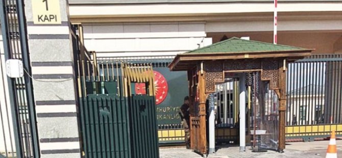 Cumhurbaşkanlığı Sarayı'na zırhlı kapı