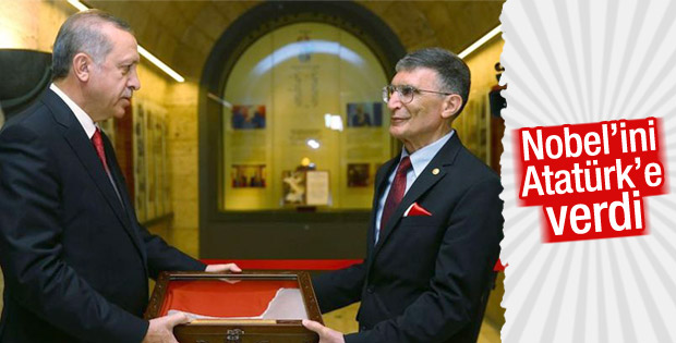 Aziz Sancar Nobel Ödülü'nü Anıtkabir'e takdim etti