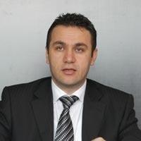 99 liraya LCD, 1.5 liraya tişört