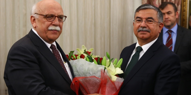 MEB'de devir teslim yapıldı