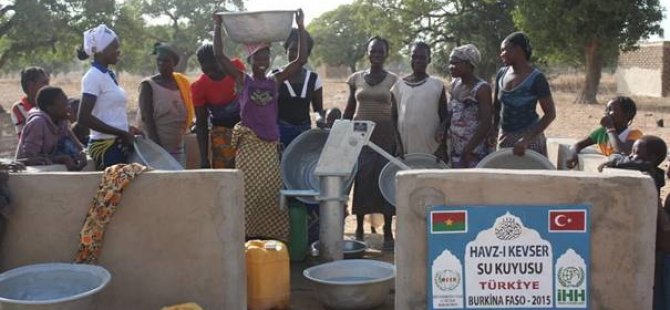 Büyükçekmece Kız Anadolu İHL Afrika'da Su Kuyusu Açtı