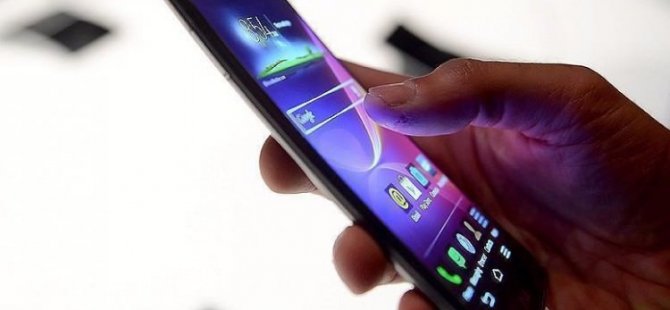 Türkiye'de mobil abone nüfusla yarışıyor