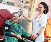 TV izleyerek kemoterapi