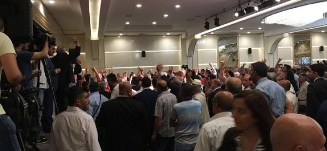 Akşener'in bayramlaşmasında ortalık karıştı