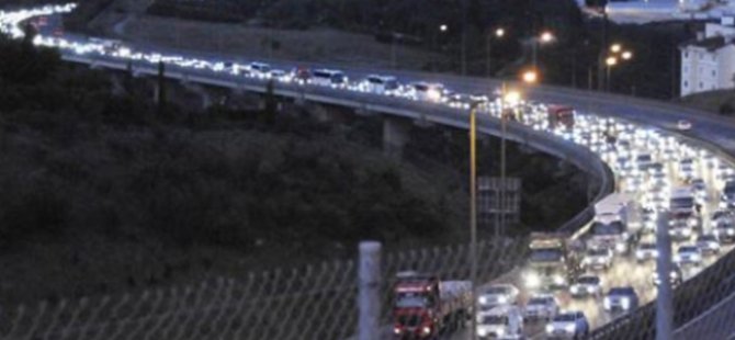 Bayram tatilinden dönüş çilesi başladı