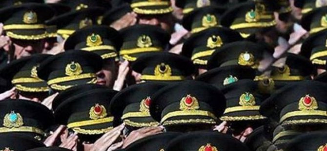 TSK'dan 1389 asker daha ihraç edildi
