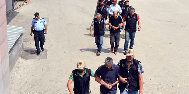 Bürokrata çapraz FETÖ kontrolü