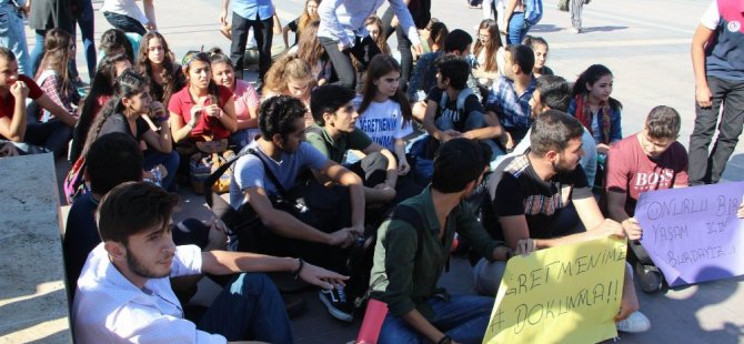 Öğretmenlerin Görevden Alınmasına Öğrenci Protestosu: 23 Gözaltı