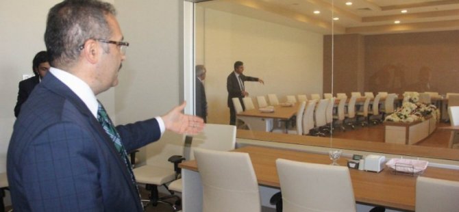 Üniversitede kozmik oda bulundu