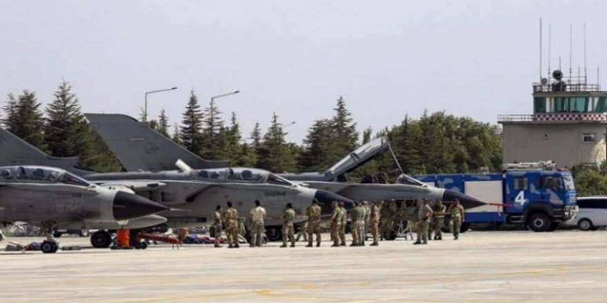 3’üncü Ana Jet Üs Komutanlığı’na FETÖ operasyonu