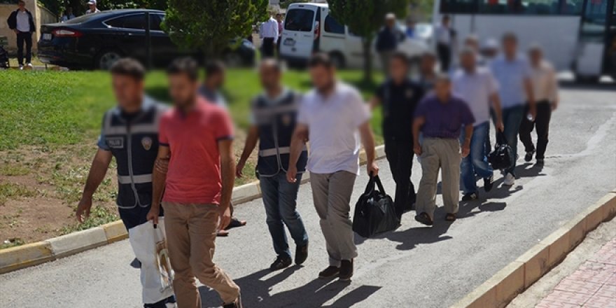 13 müdür, 114 rütbeli, 39 polis memuruna gözaltı kararı
