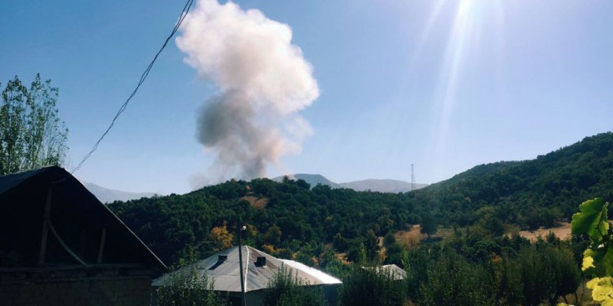 Karakola bomba yüklü araçla saldırı