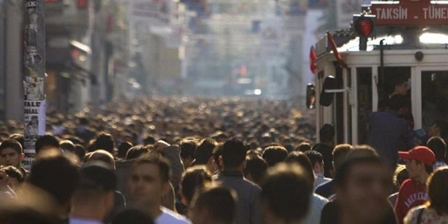 Halkın yüzde 74'ü yeni anayasa istiyor