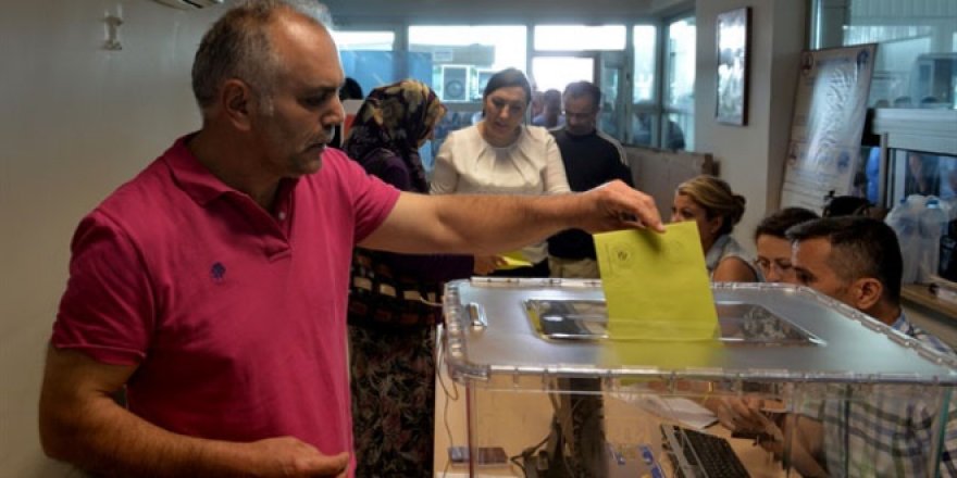 Cumhurbaşkanı 5+5 yıllığına iki kez seçilebilecek