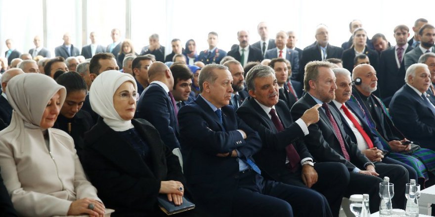 Erdoğan'dan Abdullah Gül'e Övgü Dolu Sözler