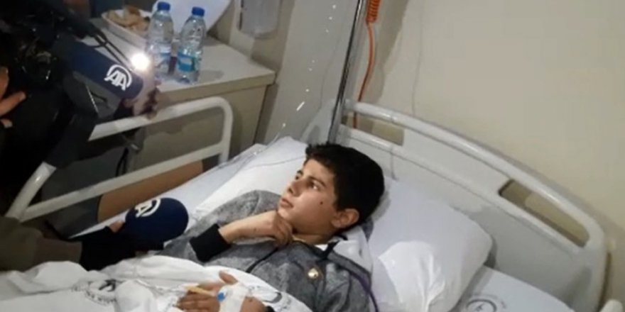 Halepli çocuk: Yolda yürürken bombalar yağıyordu