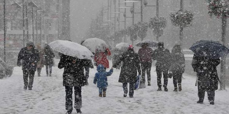 Kar geri geliyor... O güne dikkat!