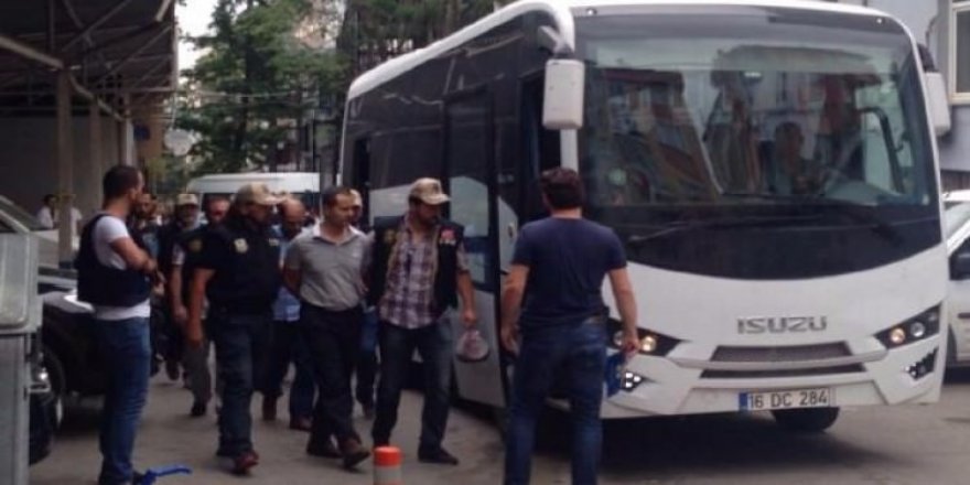 FETÖ'cü haine 3 ömür boyu hapis cezası