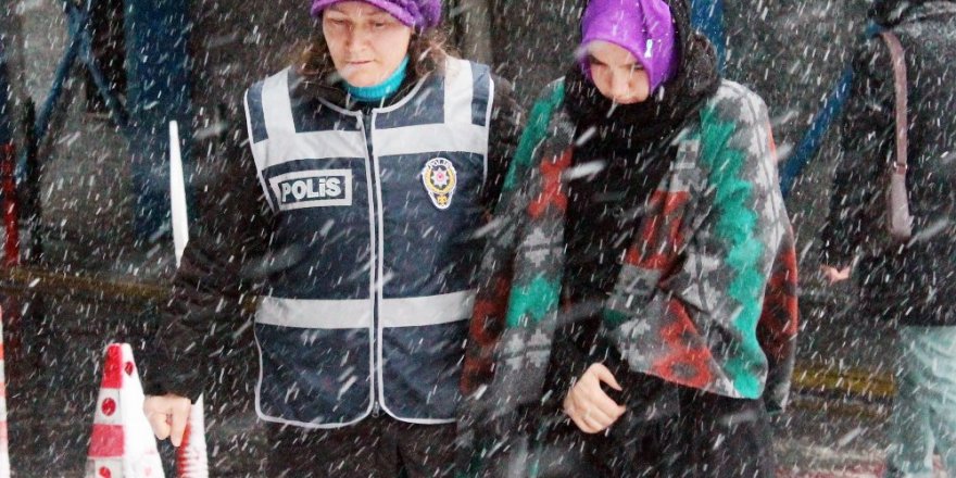Konya’da 6 öğretmene FETÖ gözaltısı