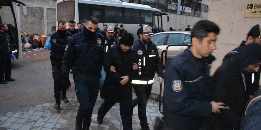 Derste FETÖ Propagandası Yapan Öğretmene Tutuklama