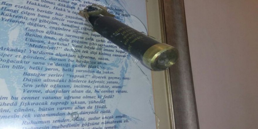 AK Parti İstanbul İl Binasına Lav Silahıyla Saldırı