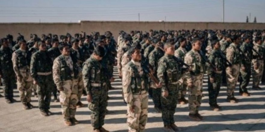 PKK'da Yeni Yapılanma: Poşu, mekap gitti, askeri üniforma geldi