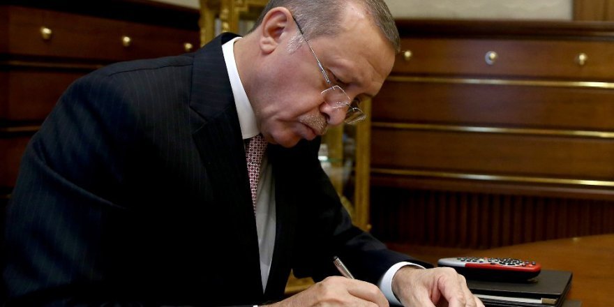 Cumhurbaşkanı Erdoğan İki üniversiteye rektör atadı.