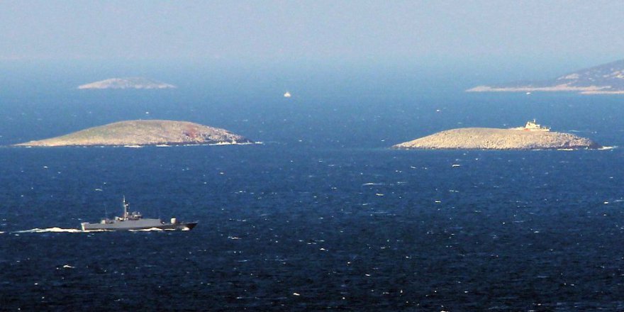 Türk askerinin Kardak nöbeti sürüyor