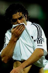 Uğur'u Yıldırım çarptı