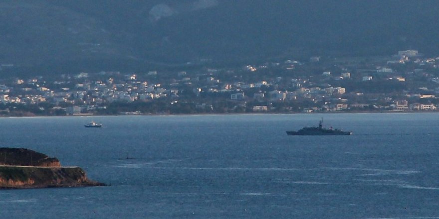 Türk ve Yunan savaş gemileri Kardak’ta karşı karşıya geldi